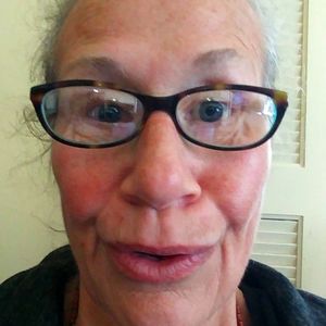 Meet your Posher, Liz